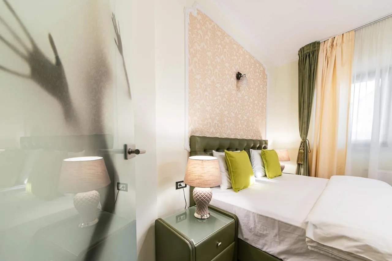 Akiro Boutique Hotel Bükreş