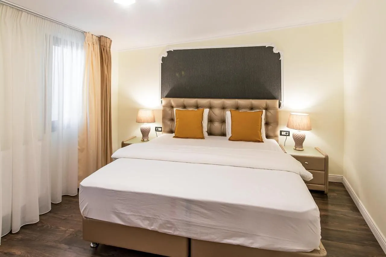 Akiro Boutique Hotel Bükreş 0*,  Romanya