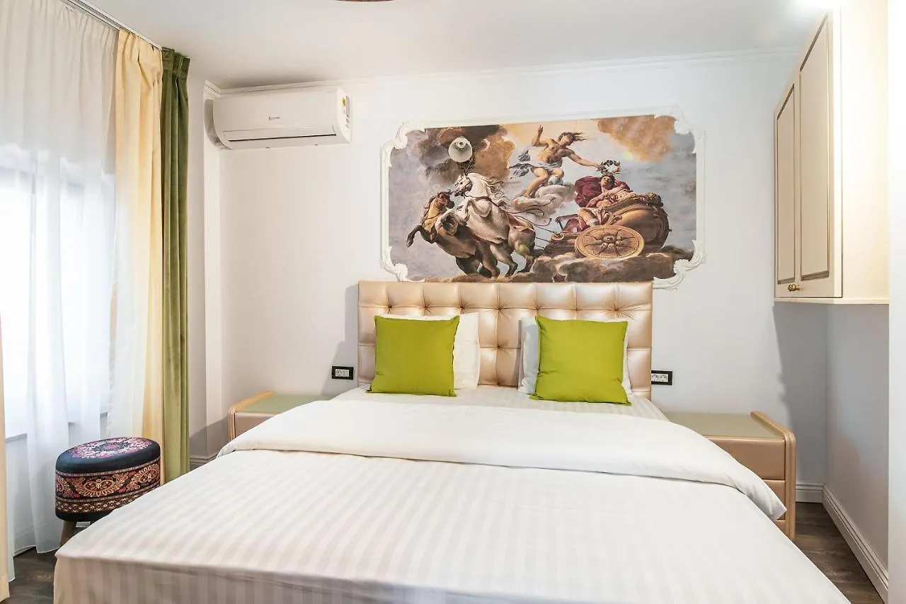 Akiro Boutique Hotel Bükreş 0*,