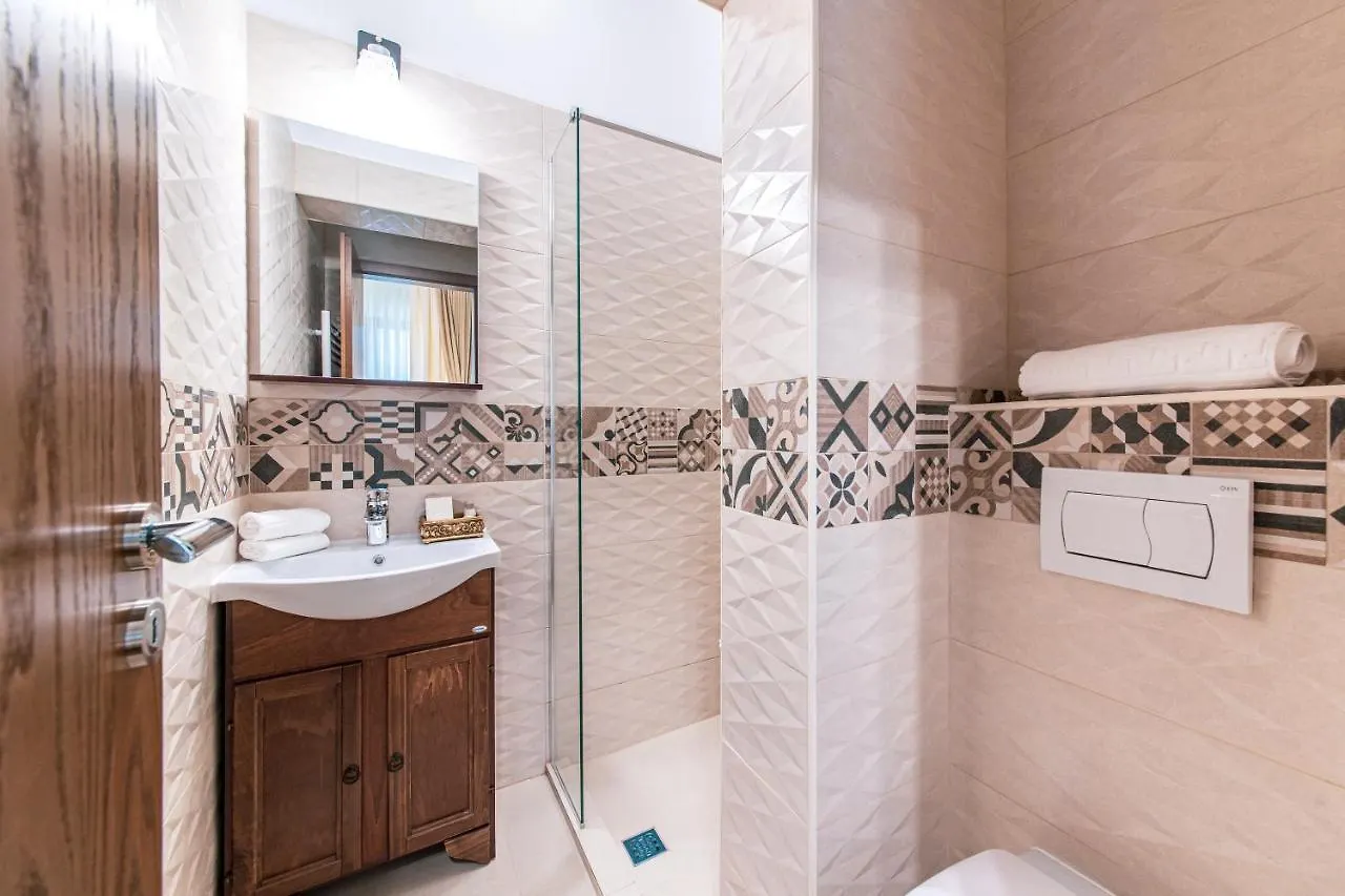 Akiro Boutique Hotel Bucureşti 0*,